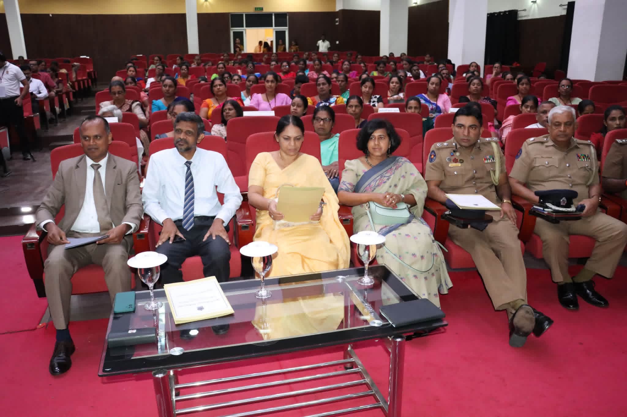 උපදේශන නිළධාරින් සහ උපදේශන ගුරුභවතුන් දැනුවත් කිරීමේ ජාතික වැඩසටහන් මාලාව – මහනුවර දිස්ත්රික්ක වැඩසටහන